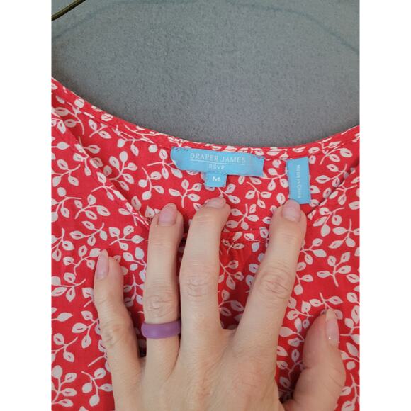 Draper James RSVP Red White Leaf Print Tank Top Size M Sleeveless Shirt EUC - Picture 5 of 9